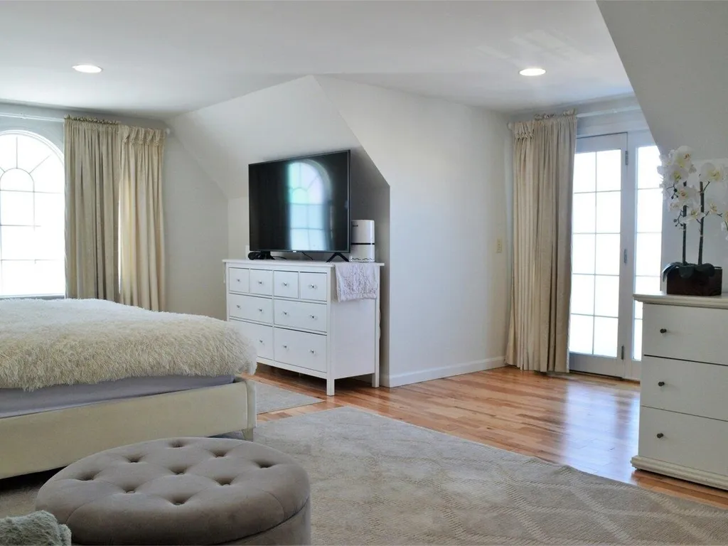 28 Pinnacle Drive South Burlington VT 05403