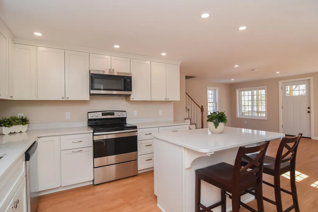 281 Bodwell Road Manchester NH 03109