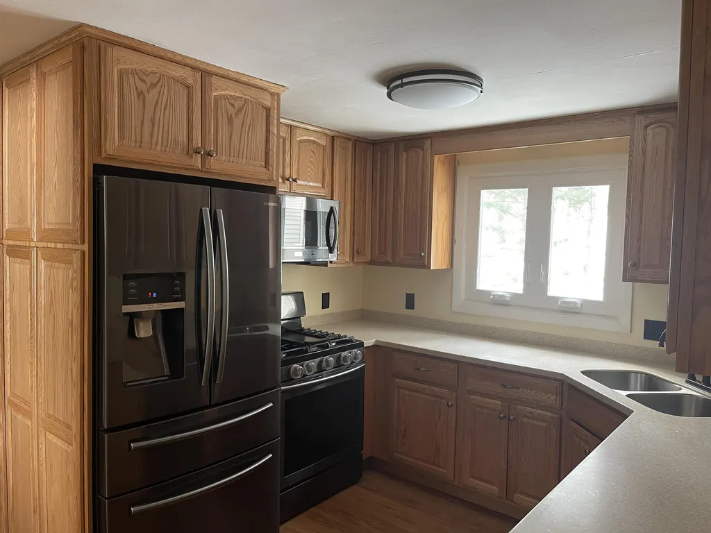 15-2 Hawthorne Way Rumney NH 03266