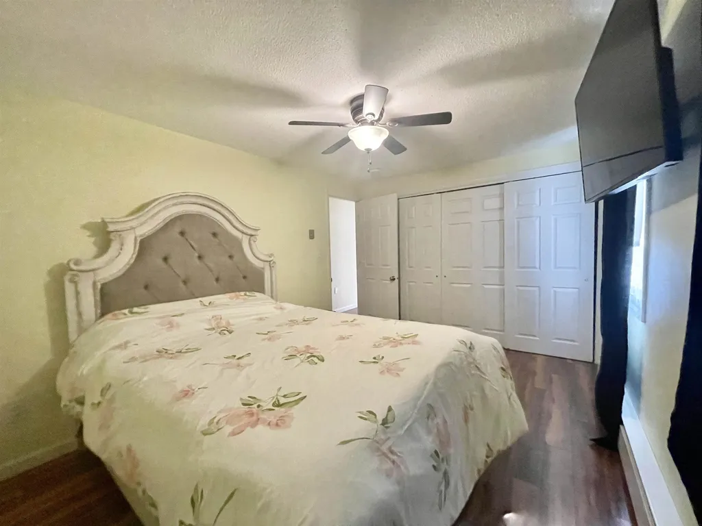 15-2 Hawthorne Way Rumney NH 03266