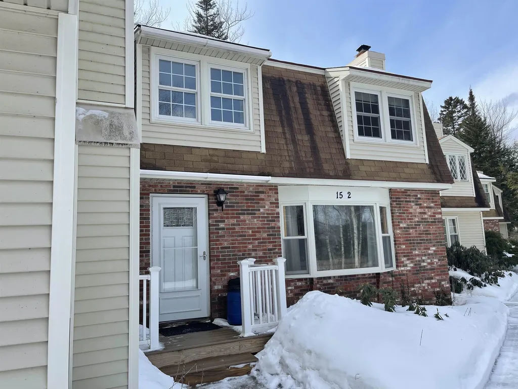 15-2 Hawthorne Way Rumney NH 03266