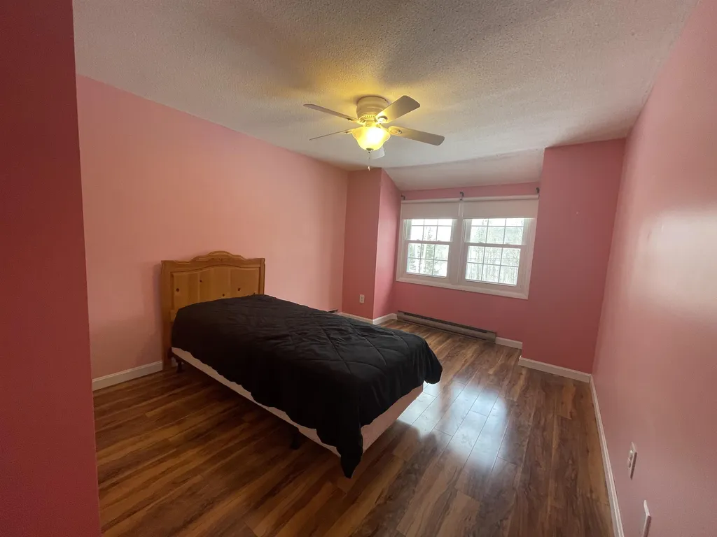 15-2 Hawthorne Way Rumney NH 03266