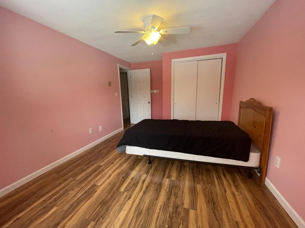 15-2 Hawthorne Way Rumney NH 03266