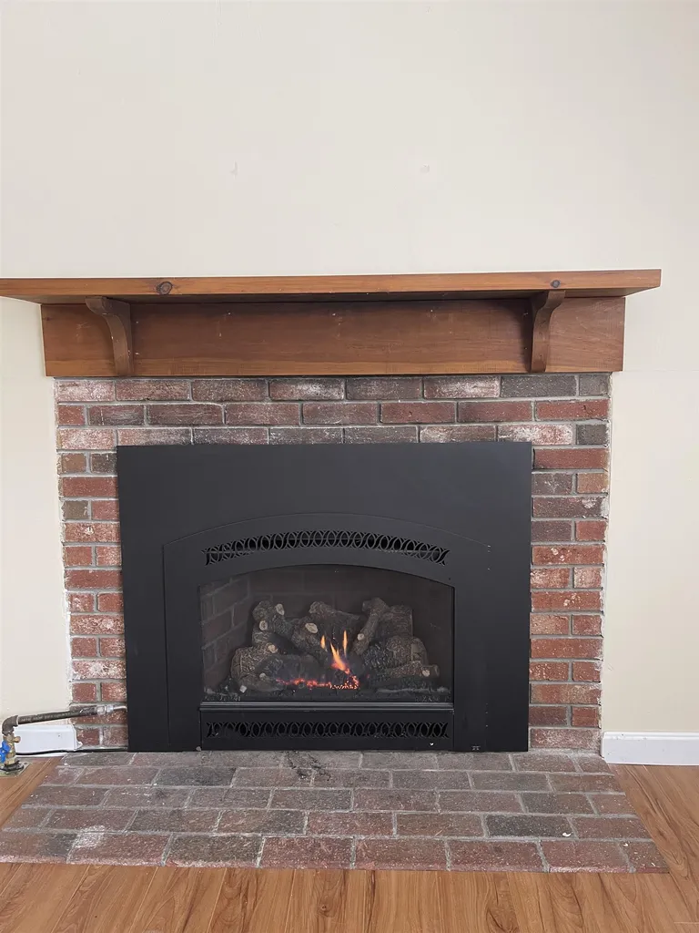 15-2 Hawthorne Way Rumney NH 03266