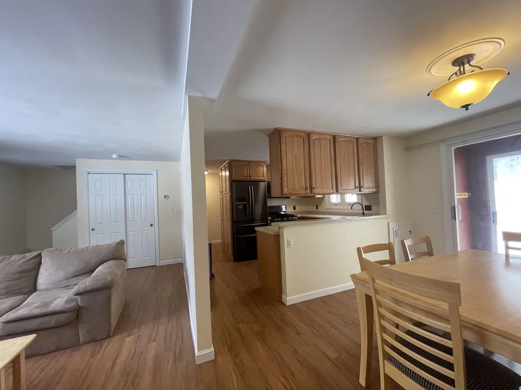 15-2 Hawthorne Way Rumney NH 03266