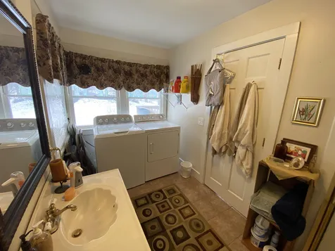 17 Poplar Street Springfield VT 05156