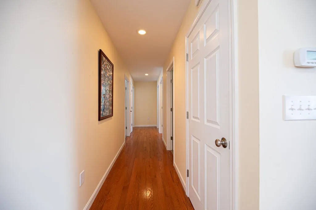 20 Linny Lane Laconia NH 03246