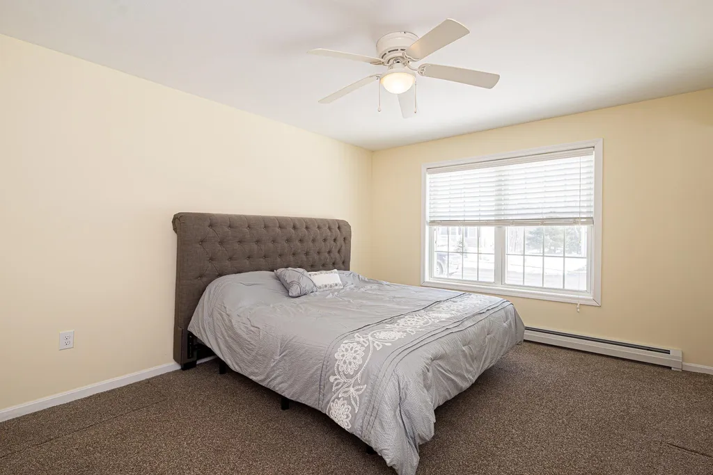 20 Linny Lane Laconia NH 03246