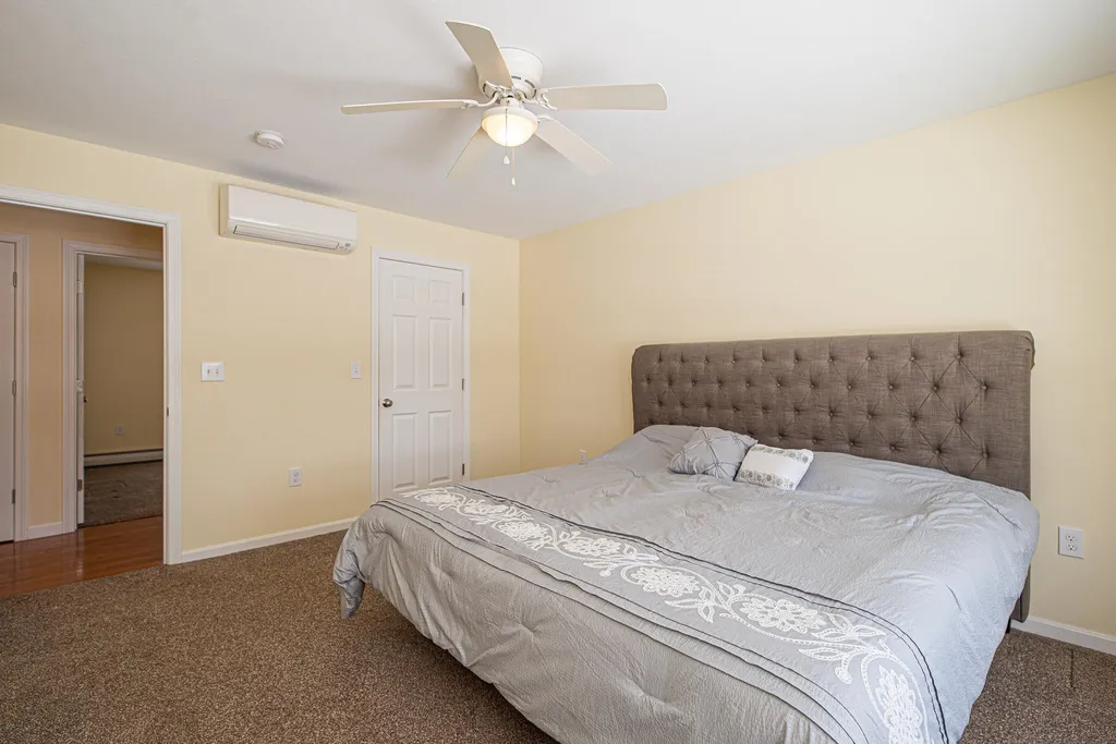 20 Linny Lane Laconia NH 03246