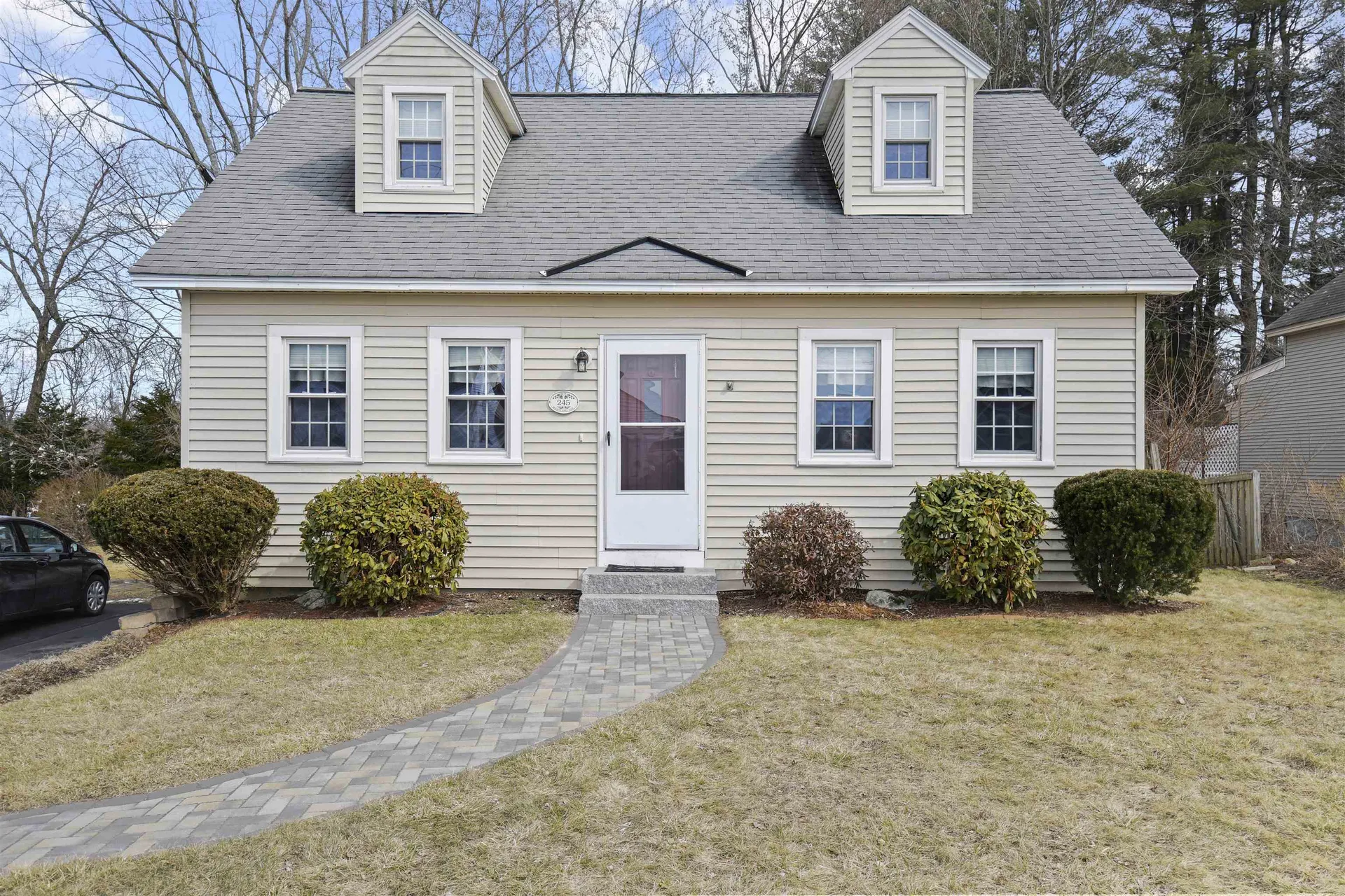 245 Maryland Avenue Manchester NH 03104