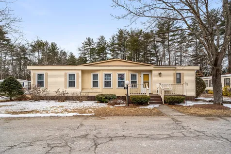 114 Donald Drive Goffstown NH 03045