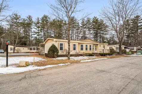 114 Donald Drive Goffstown NH 03045