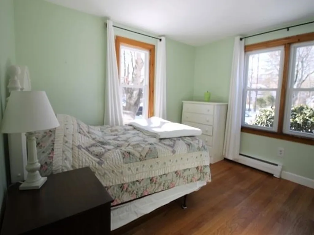 5 Beatrice Lane Hampton NH 03842