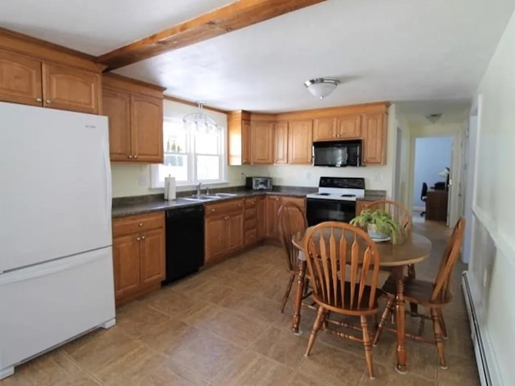 5 Beatrice Lane Hampton NH 03842