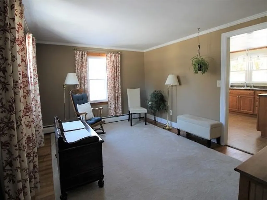 5 Beatrice Lane Hampton NH 03842