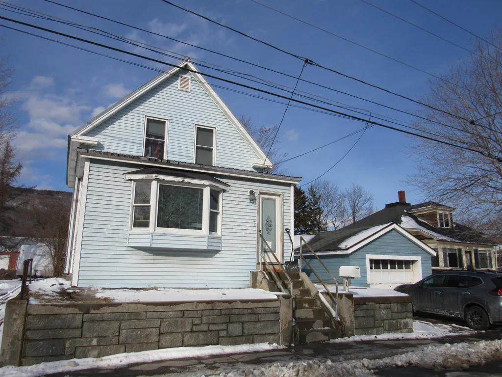 16 Main Street Gorham NH 03581