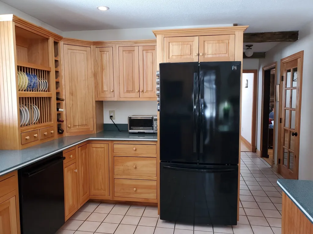 10 Waverly Street Franklin NH 03235