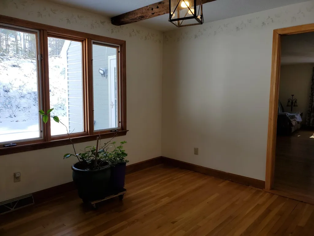 10 Waverly Street Franklin NH 03235