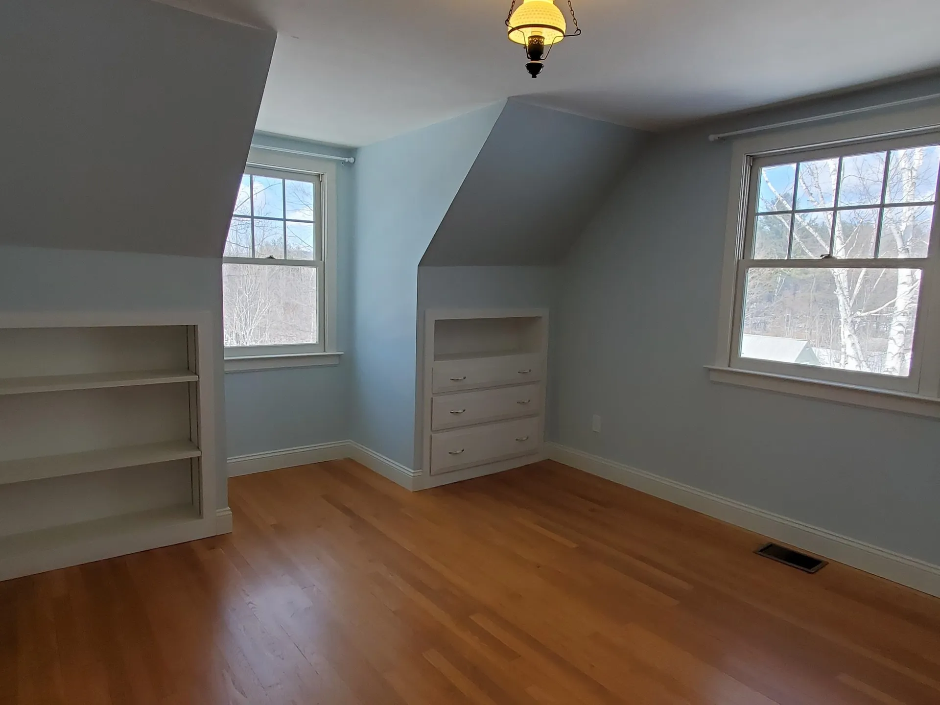 10 Waverly Street Franklin NH 03235