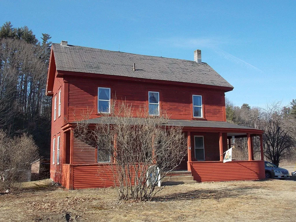 95 Henry Bridge Road Goffstown NH 03045