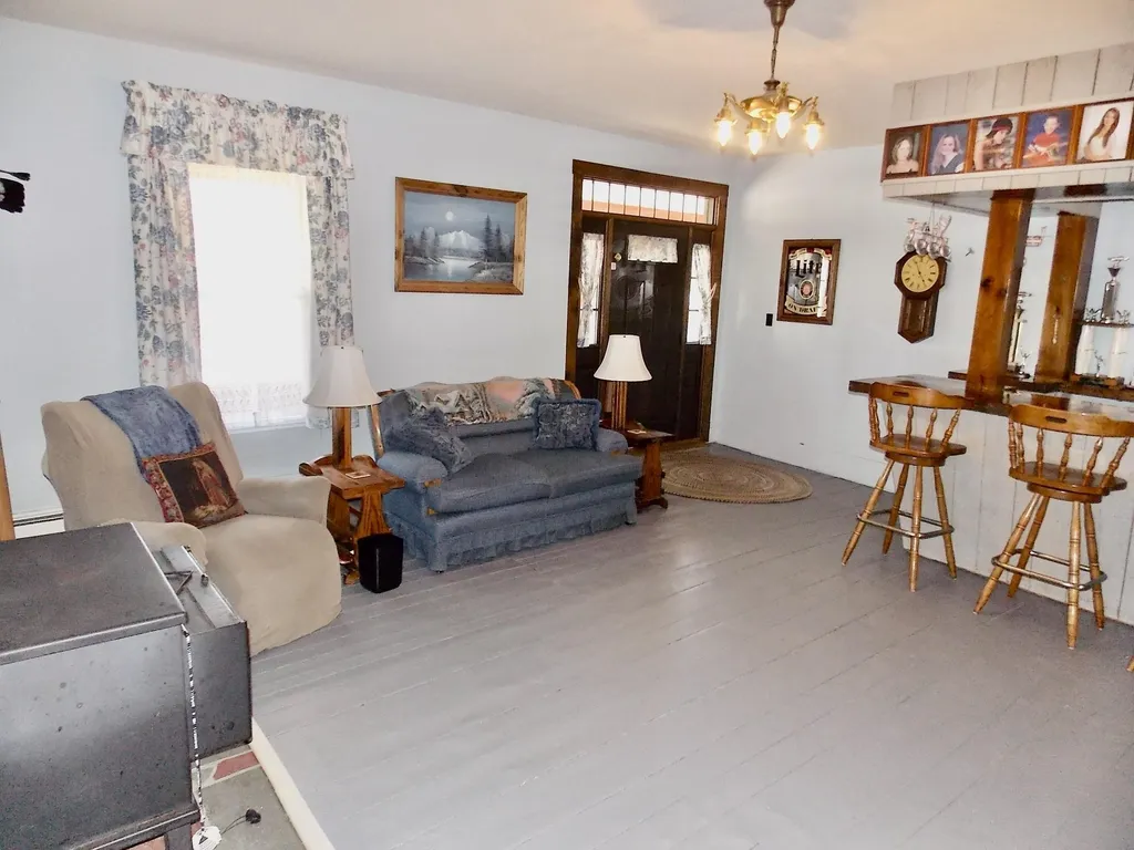 95 Henry Bridge Road Goffstown NH 03045