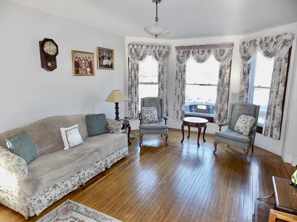 95 Henry Bridge Road Goffstown NH 03045