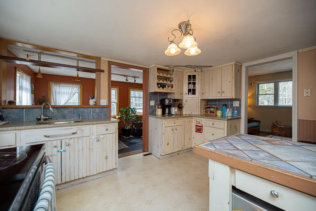 122 Dame Road Durham NH 03824