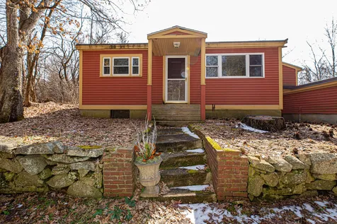 122 Dame Road Durham NH 03824