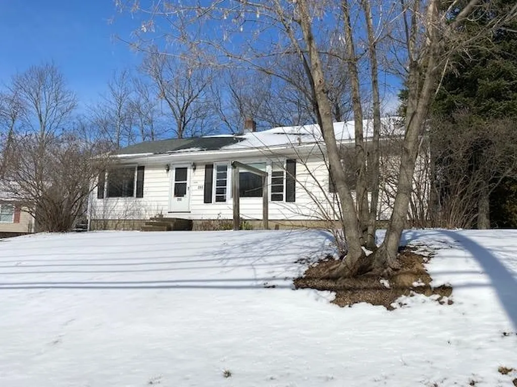 255 Pearl Street Essex VT 05452