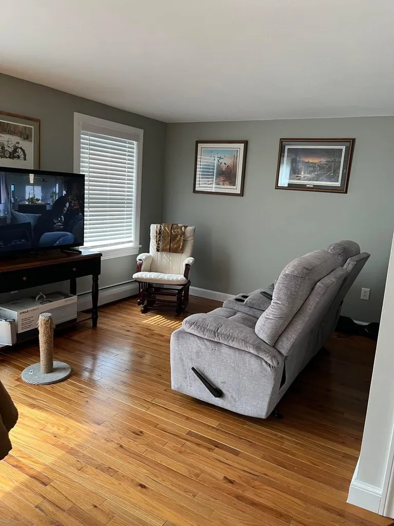 11 Kimball Place Claremont NH 03743