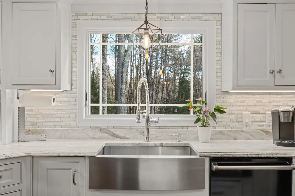 50 Londonderry Road Windham NH 03087