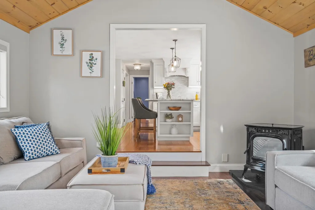 50 Londonderry Road Windham NH 03087