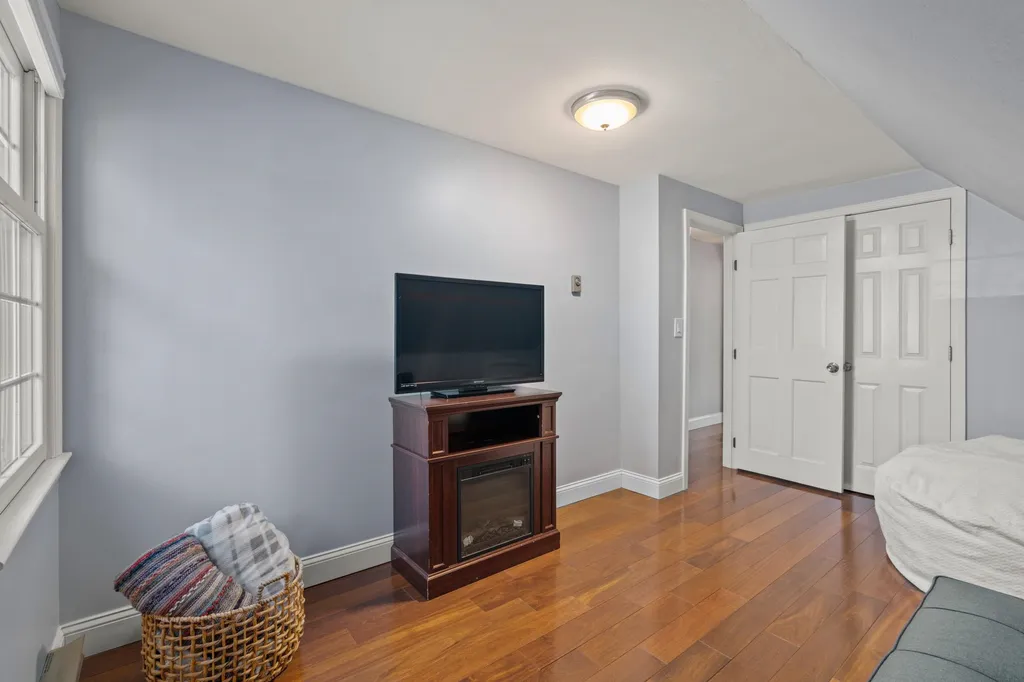 50 Londonderry Road Windham NH 03087