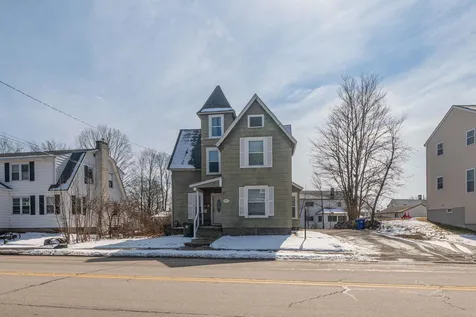685 Hanover Street Manchester NH 03104