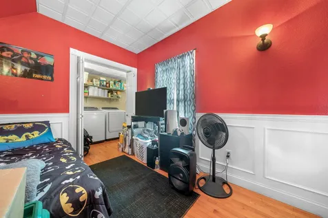 685 Hanover Street Manchester NH 03104