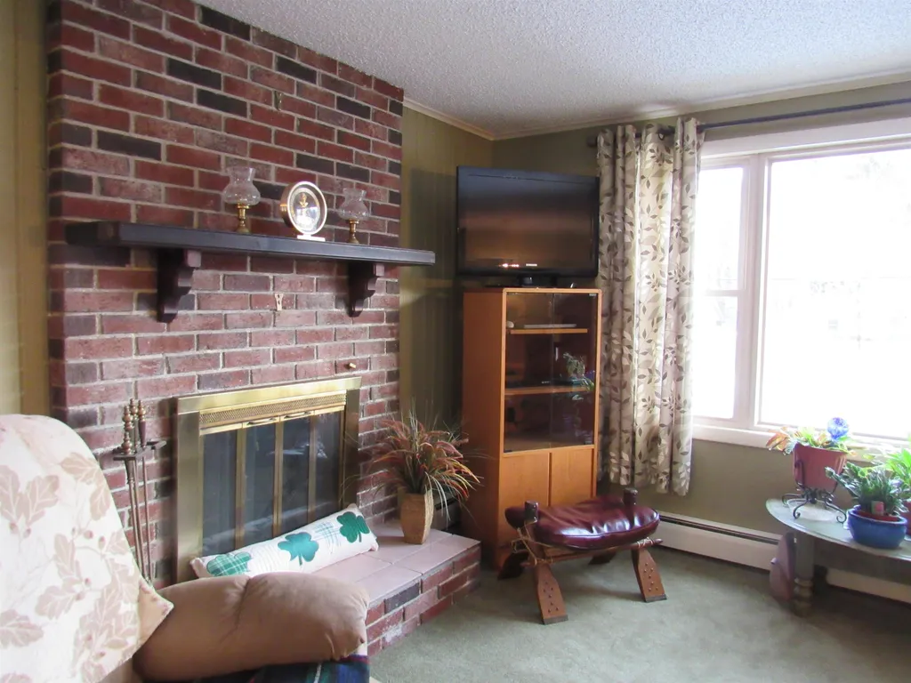 29 Crestwood Drive Gorham NH 03581