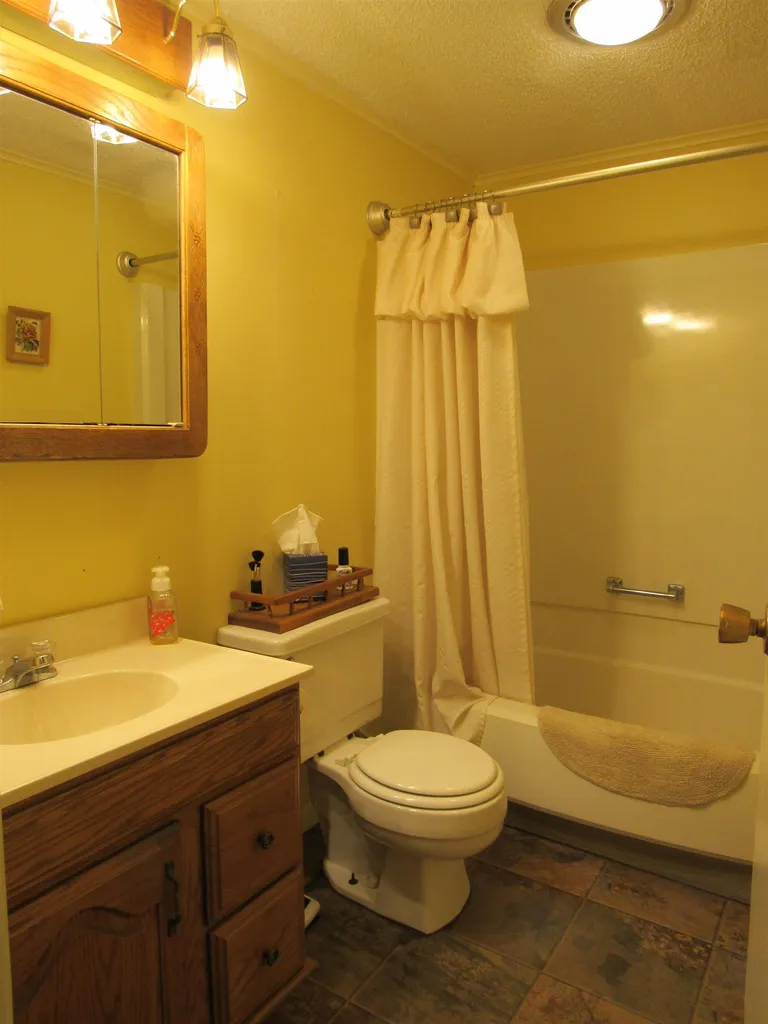 29 Crestwood Drive Gorham NH 03581
