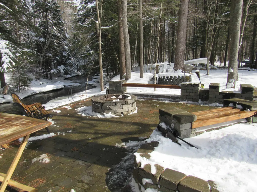 29 Crestwood Drive Gorham NH 03581