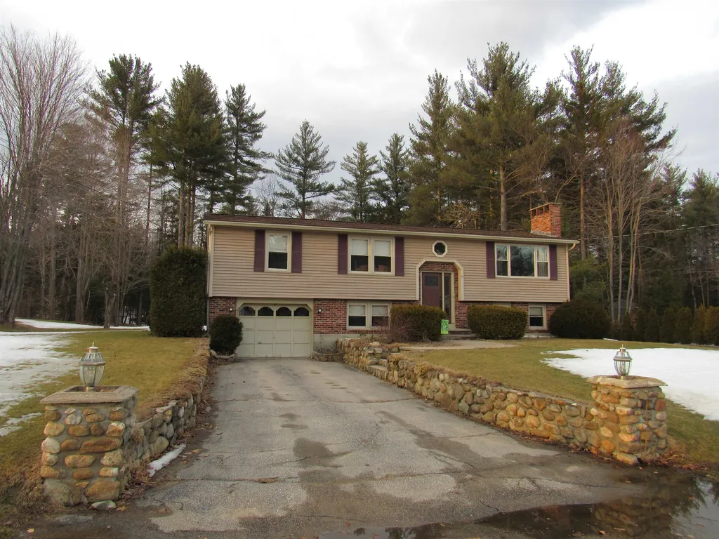 29 Crestwood Drive Gorham NH 03581