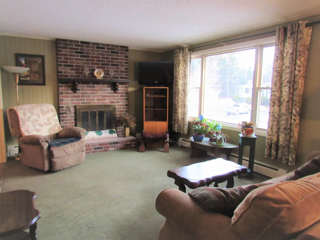 29 Crestwood Drive Gorham NH 03581