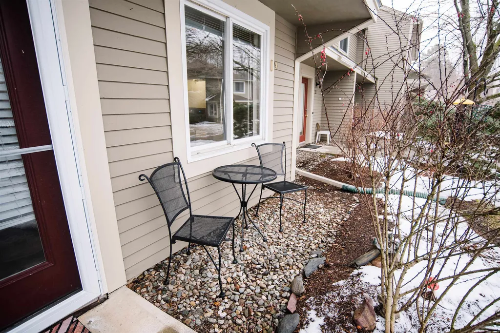 21 Overlook Drive South Burlington VT 05403