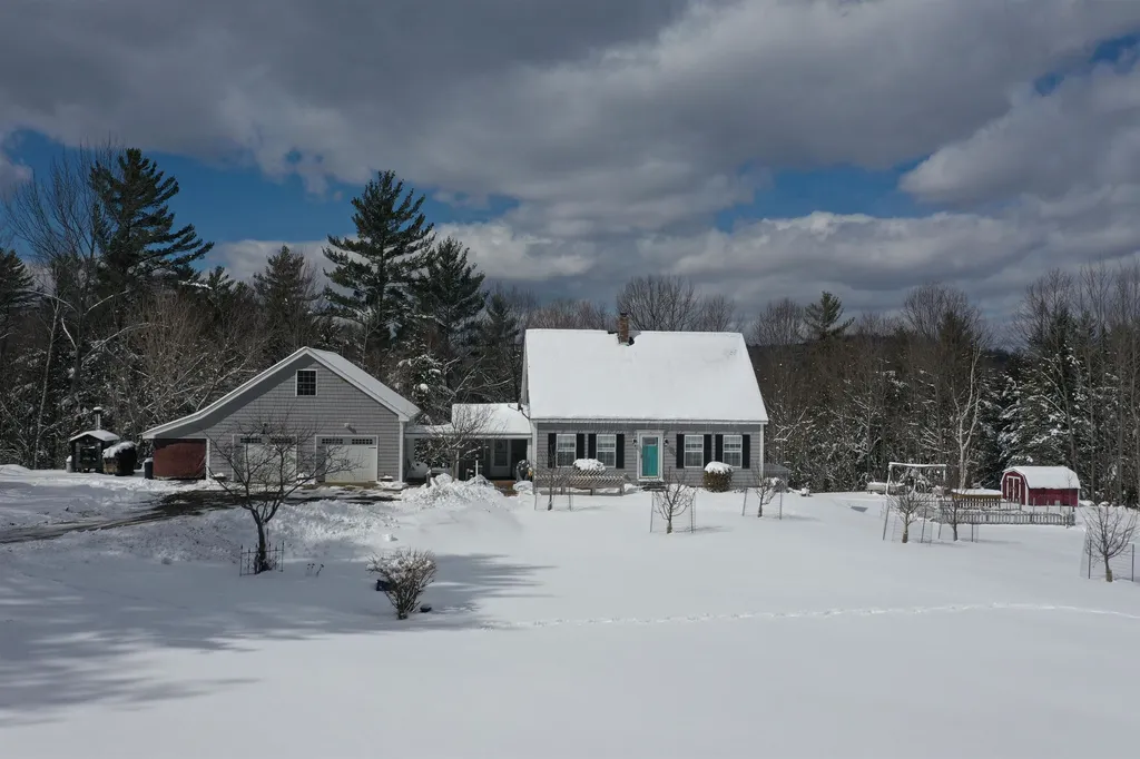 127 Pinnacle Road Haverhill NH 03774
