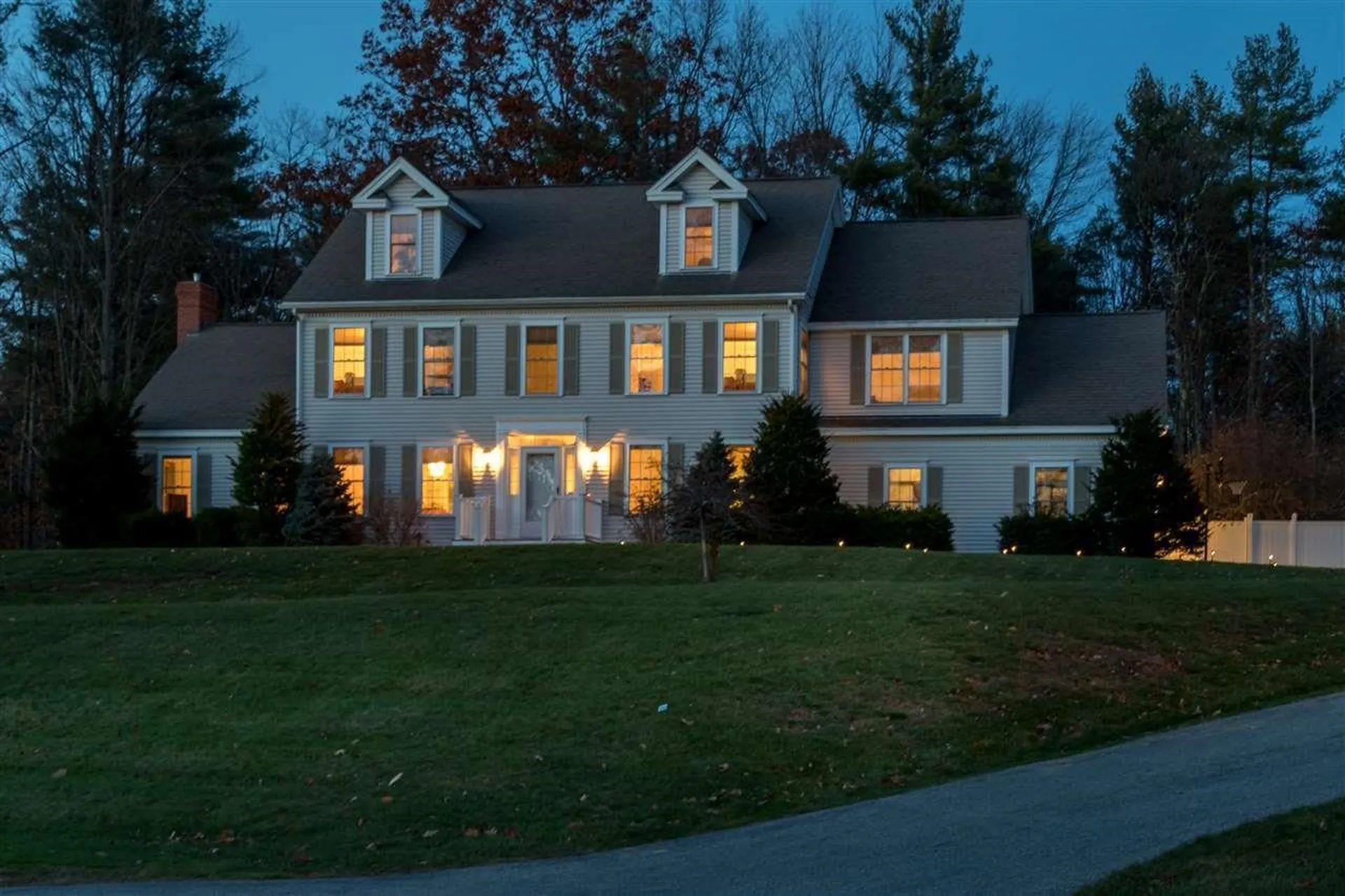 38 Robinson Street Brentwood NH 03833