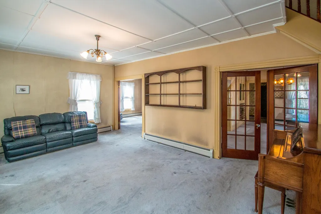 23 Prospect Street Lancaster NH 03584