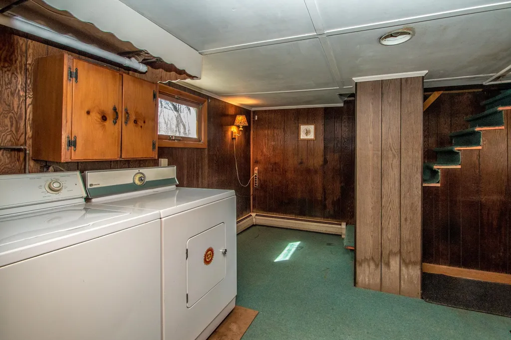 23 Prospect Street Lancaster NH 03584
