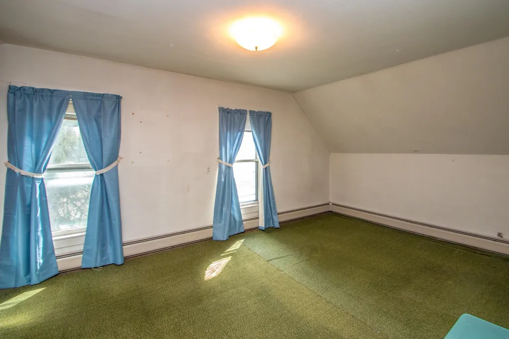 23 Prospect Street Lancaster NH 03584