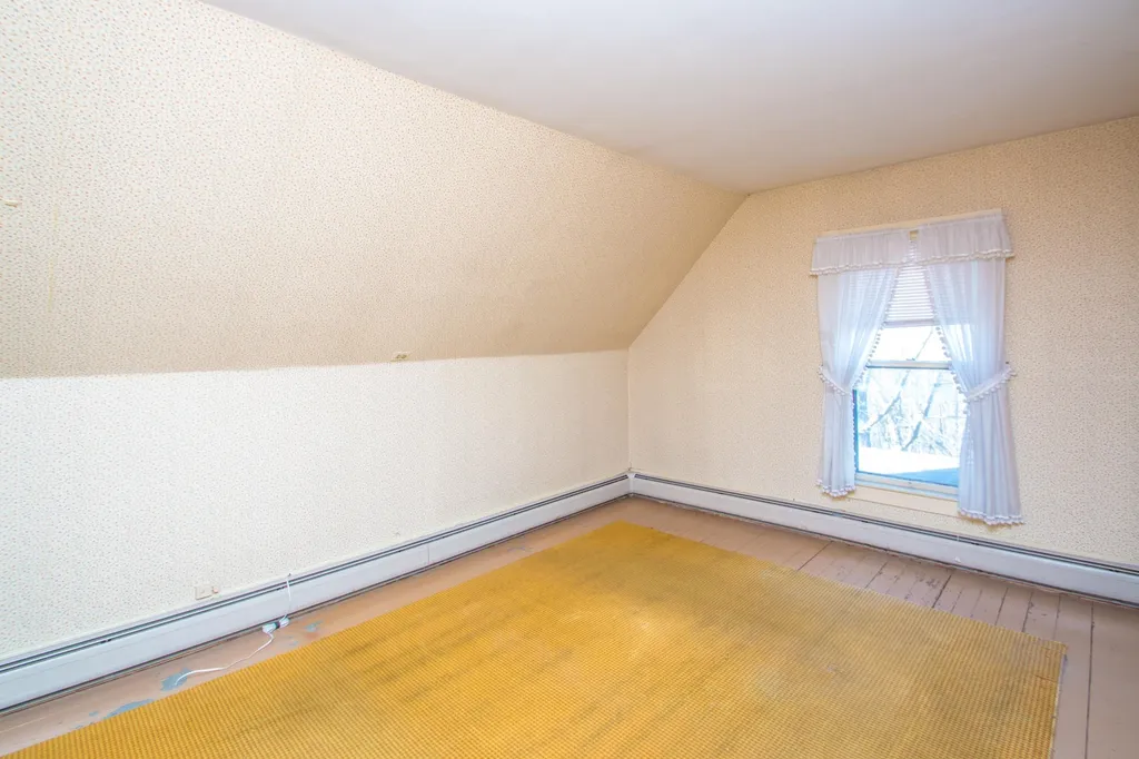 23 Prospect Street Lancaster NH 03584