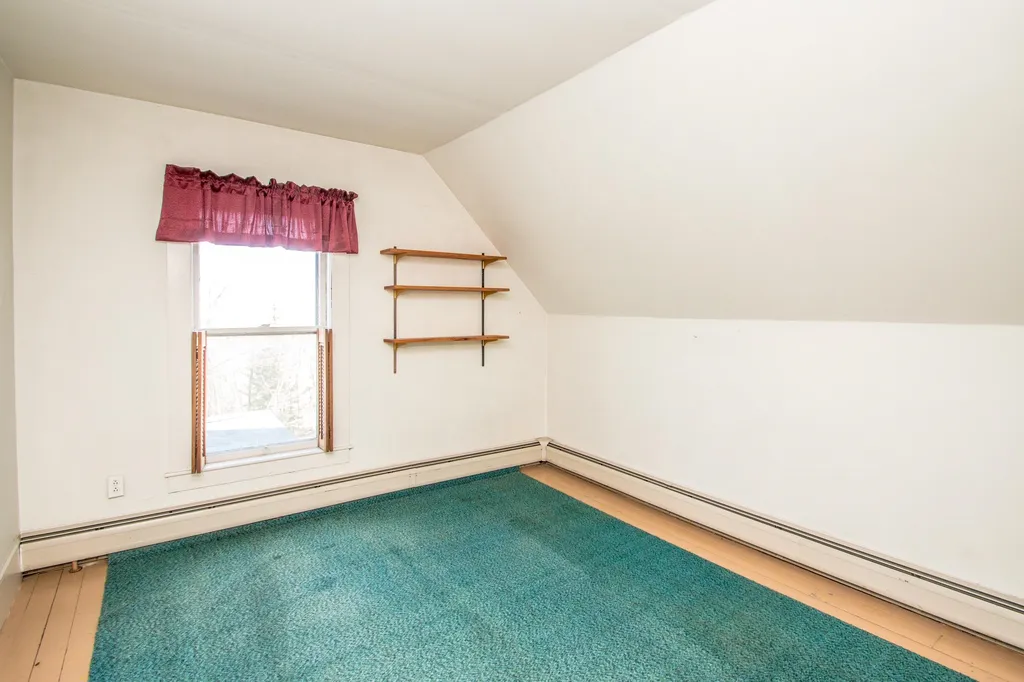 23 Prospect Street Lancaster NH 03584