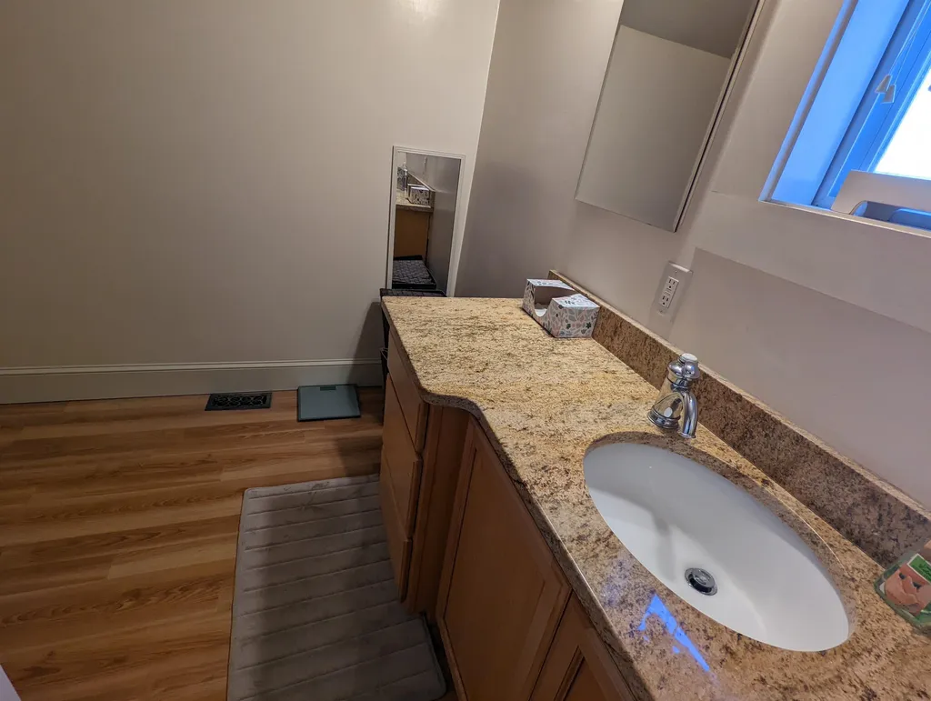 10 Fairmount Street Nashua NH 03064