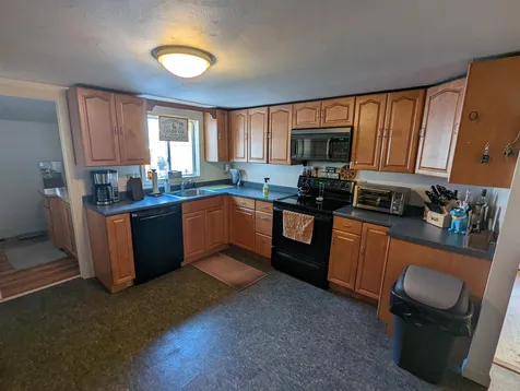 10 Fairmount Street Nashua NH 03064